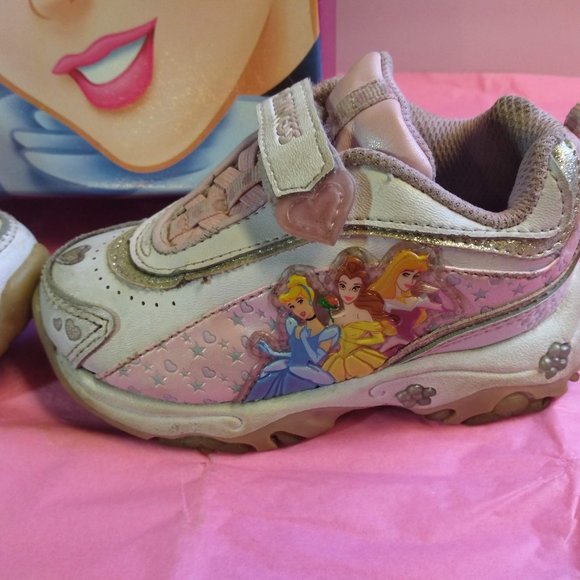 Disney Princess Toddler Light Up Aurora Belle 7 - Picture 4 of 12